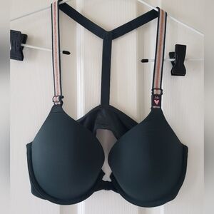 NWT Green Victoria's Secret bra